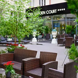 4* Hotell Garden Court